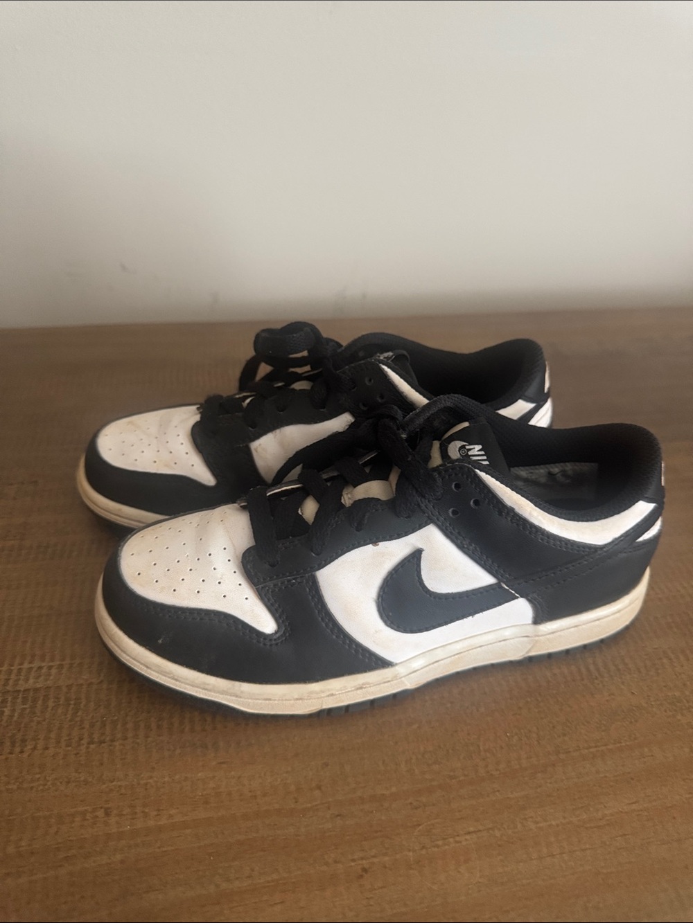 Nike pandas Kids Black and White Low-Top Sneakers